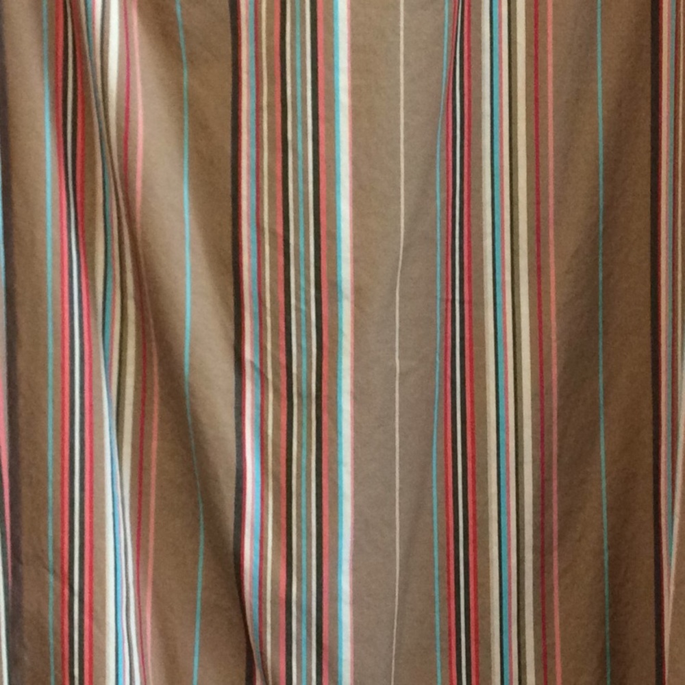 Ladies mid length skirt - Picture 2 of 6